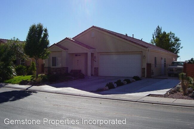 Foto del edificio - 3 br, 2 bath House - 2314 S. 675 W.