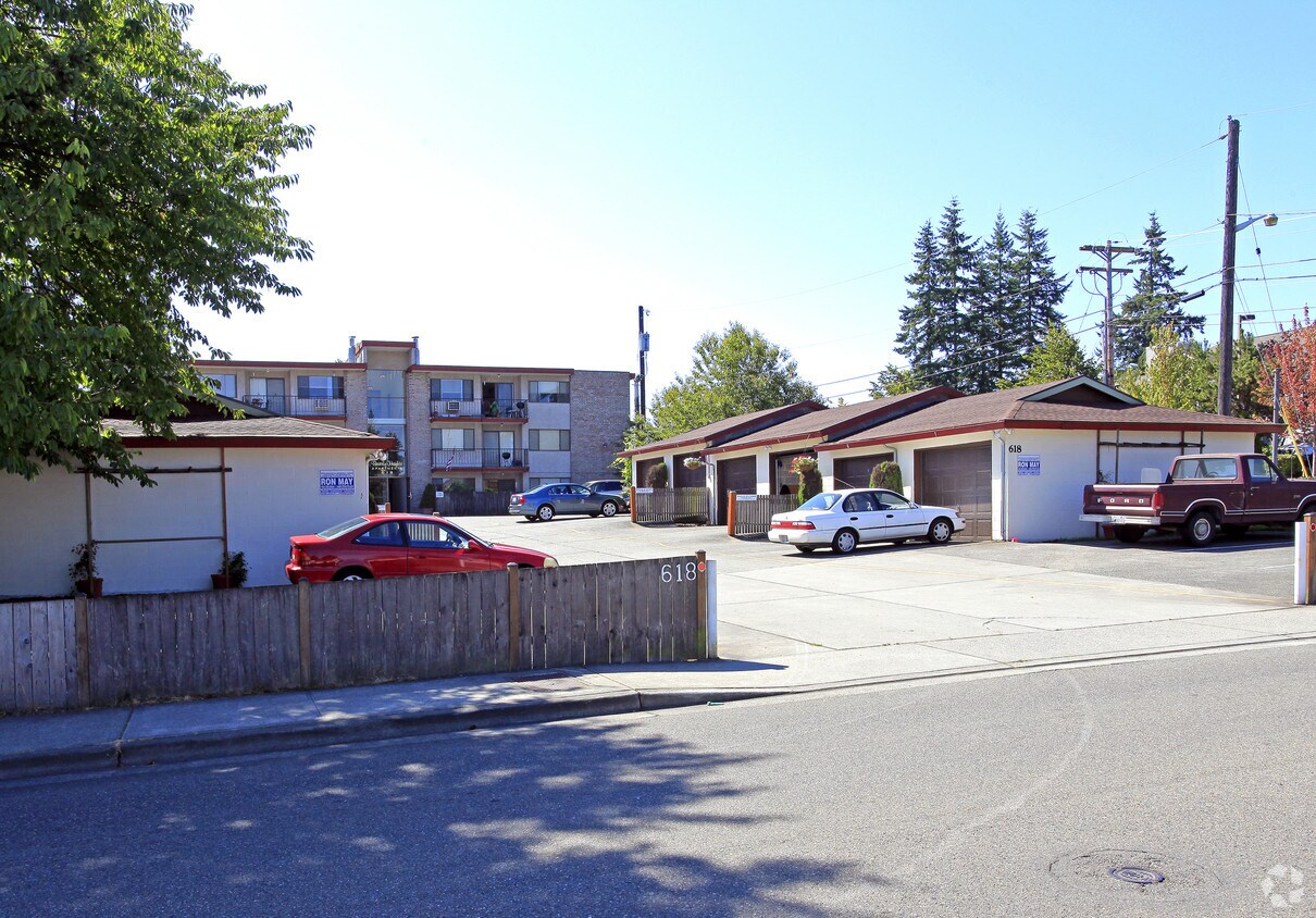 Foto principal - BEVERLY HEIGHTS APTS