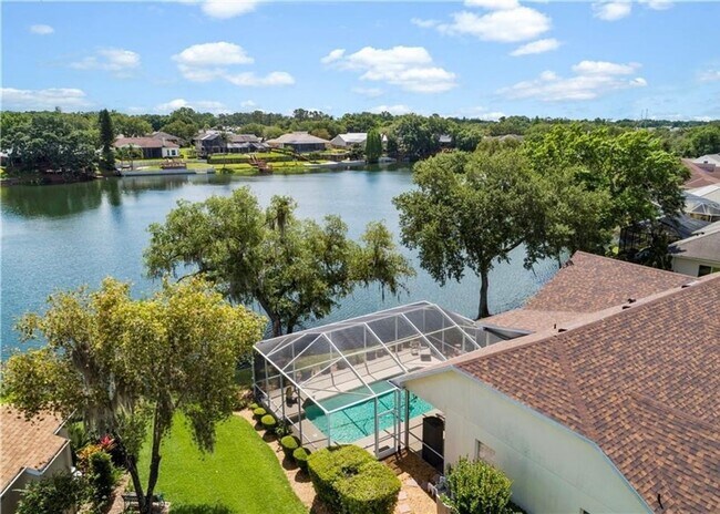 Foto del edificio - Four Bedroom Three bathrooms