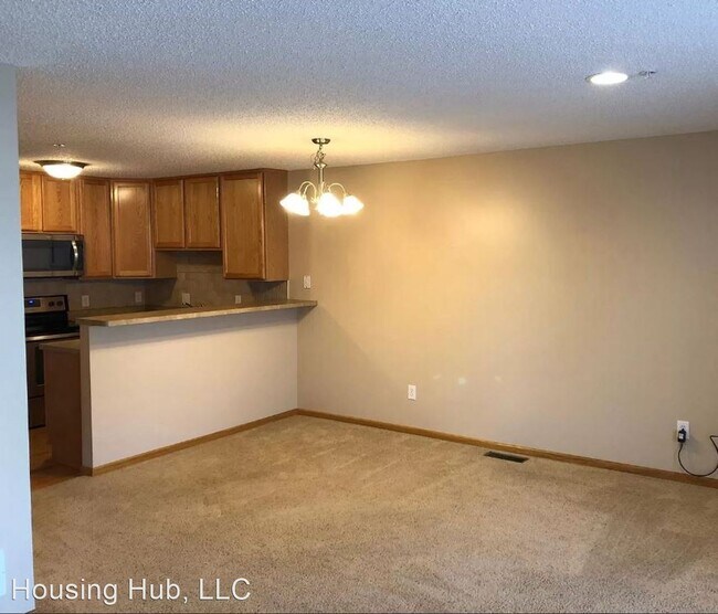 Building Photo - 2 br, 2 bath House - 4825 Underwood Lane N #B