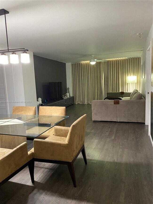 Foto del edificio - 290 174th St St
