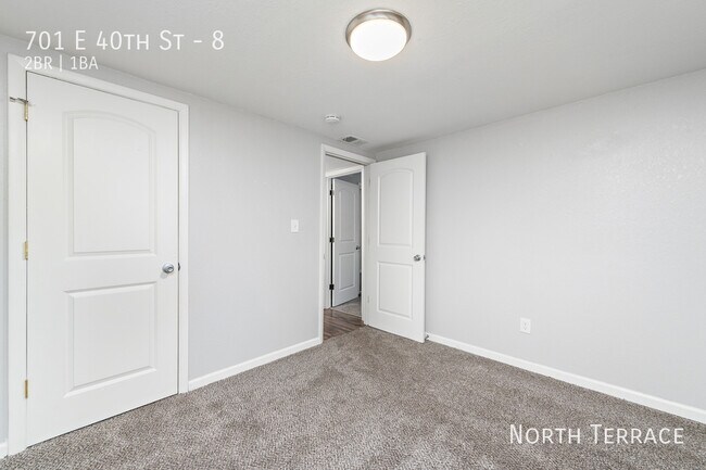 Foto del edificio - 701 E 40th St