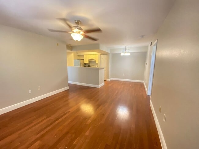 Foto del edificio - 2-Bed, 2-Bath Condo Near Celebration – Mov...