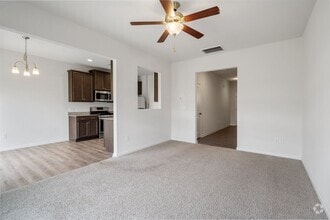 Building Photo - 132 Clingstone Trl