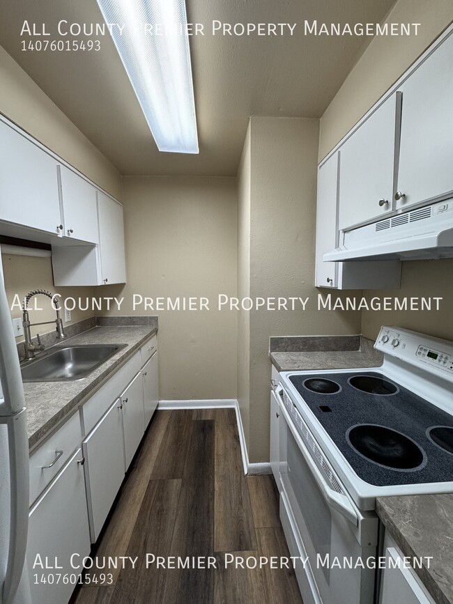 Building Photo - 5530 Rio Grande Ave