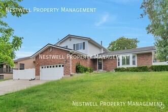 Building Photo - 5543 S White Springs Dr