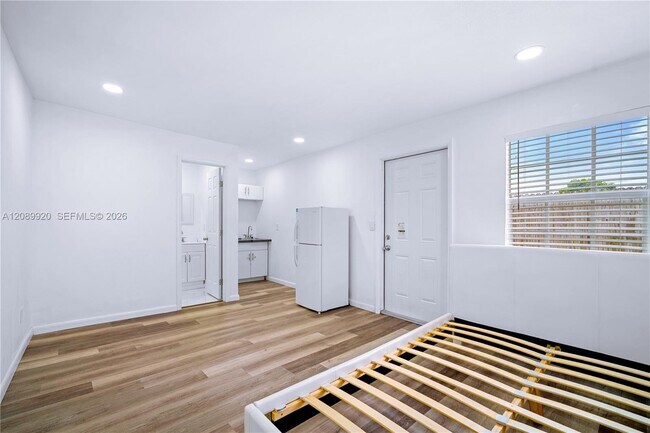 Foto del edificio - 3750 SW 46th Ave