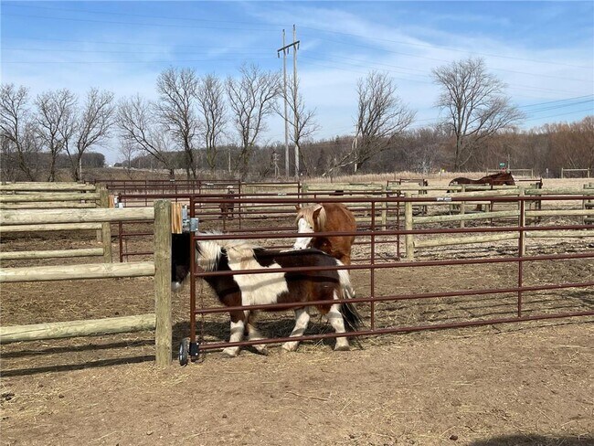 Foto del edificio - 2116 150th St W