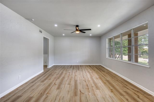 Building Photo - 416 W Lamberth Rd