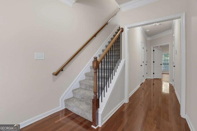 Building Photo - 1893 Appaloosa Run Trail NE