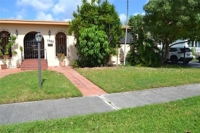 Foto del edificio - 7855 SW 17th Terrace