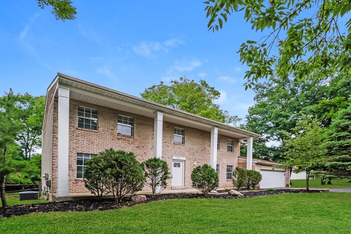 Primary Photo - Gorgeous 4 Bedroom Home in West Chester, OH