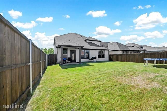 Foto principal - 5 br, 3 bath House - 1108 i Blue Ridge Place