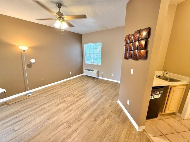 Building Photo - 9983 Perfect Dr