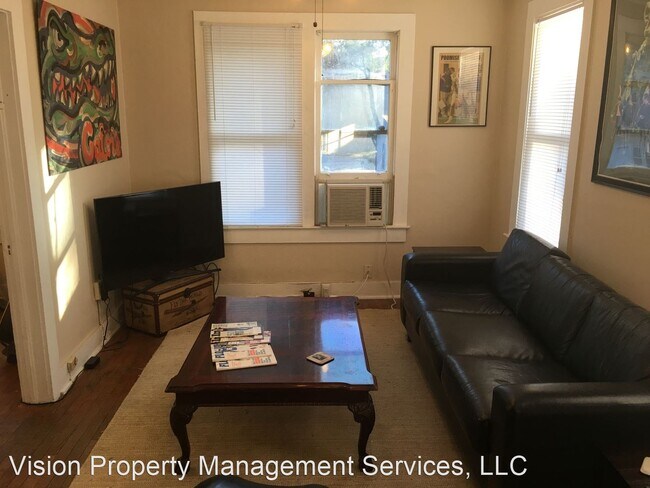 Foto del edificio - 1 br, 1 bath House - 2026 NW 3rd Ave