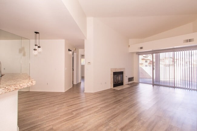 Building Photo - 7087 Camino Revueltos