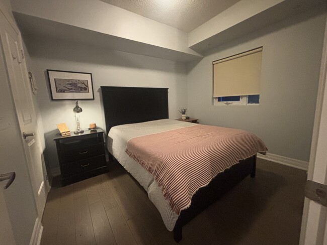 bedroom - 5 Sousa Mendes St