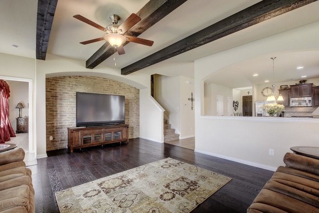 Building Photo - 188 Hot Spring Valley