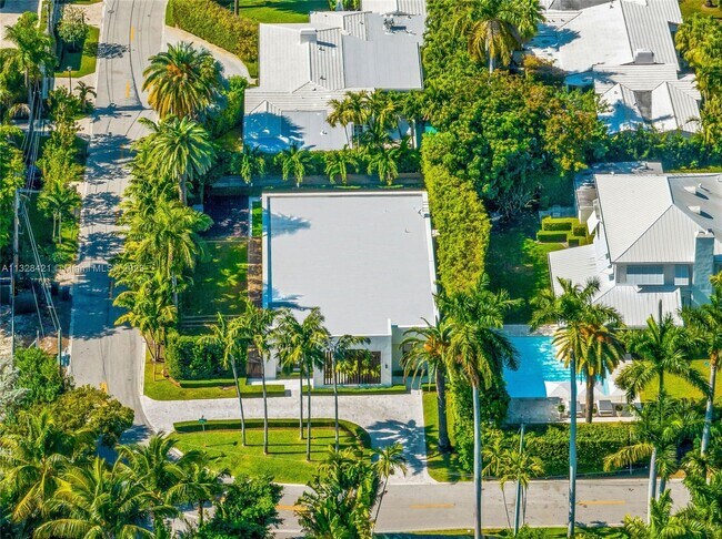 Building Photo - 2300 Lake Ave