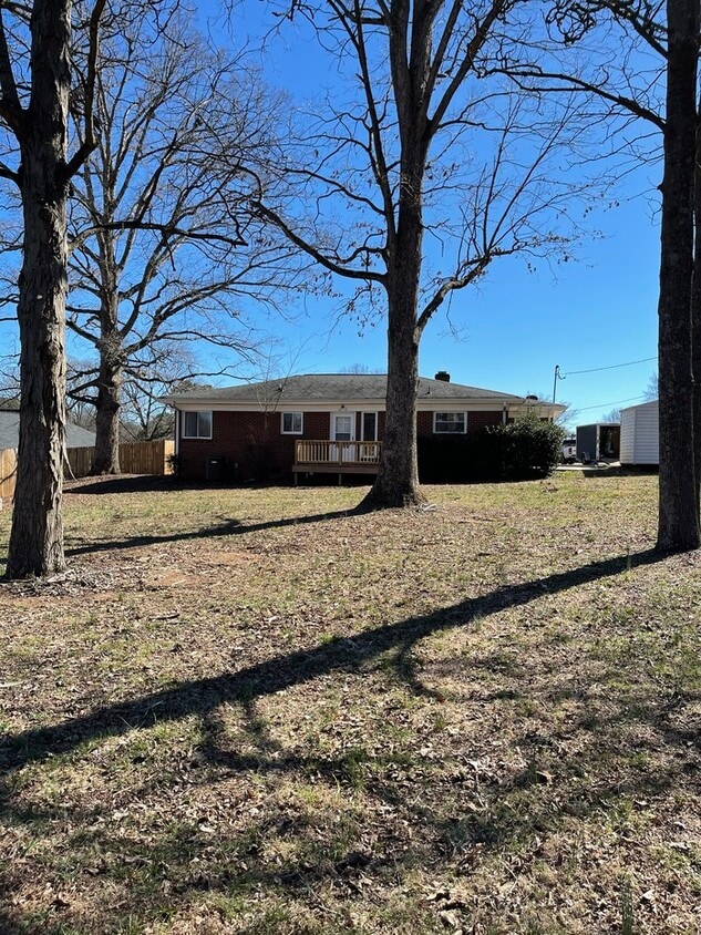 Primary Photo - 3213 Poplar Tent Rd.