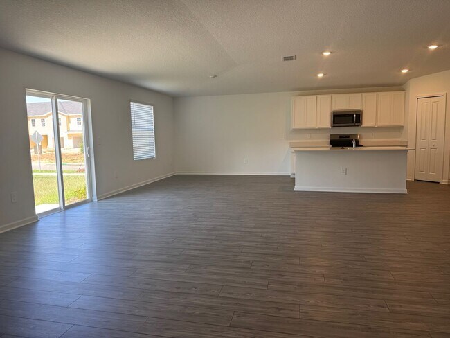 Building Photo - BRAND NEW CONSTRUCTION - 3 Bed 2 bath Sing...