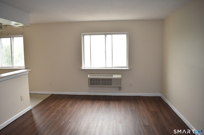 Building Photo - 1575 Boston Ave