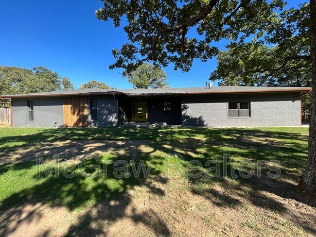 Building Photo - 120 N Acker Dr