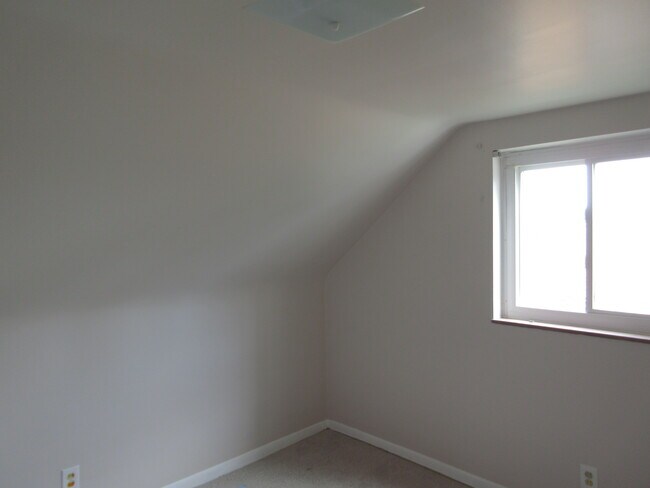 Foto del edificio - 3492 Moonridge Dr