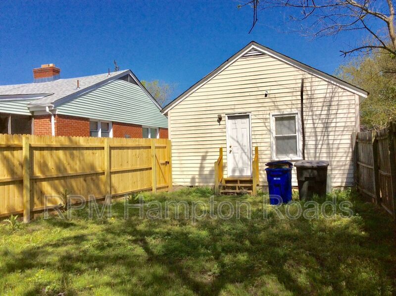 Primary Photo - 822 31st St