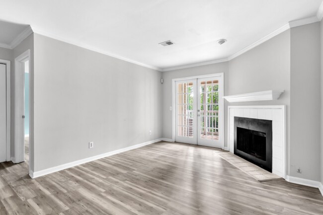 Foto del edificio - 710 Barrington Hills Dr
