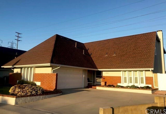 Foto principal - 19062 Plum Tree Ln