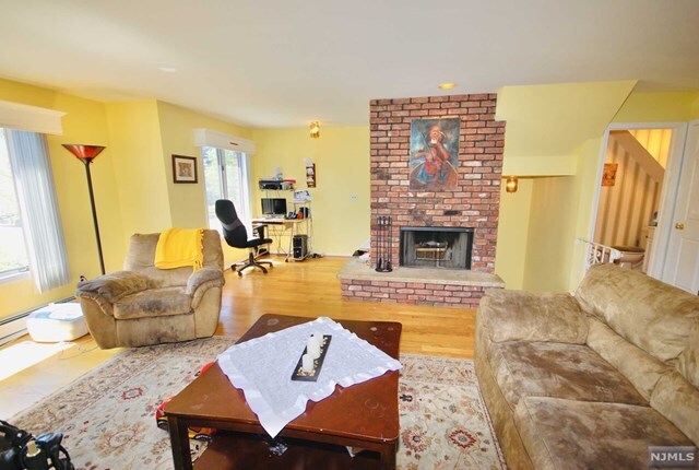 Building Photo - 34 Piermont Rd
