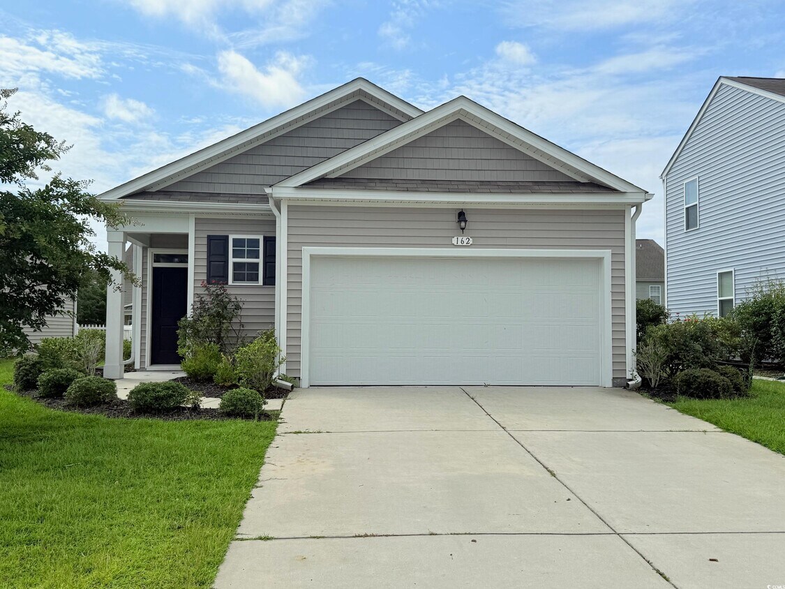 Foto principal - 162 Mountain Ash Ln