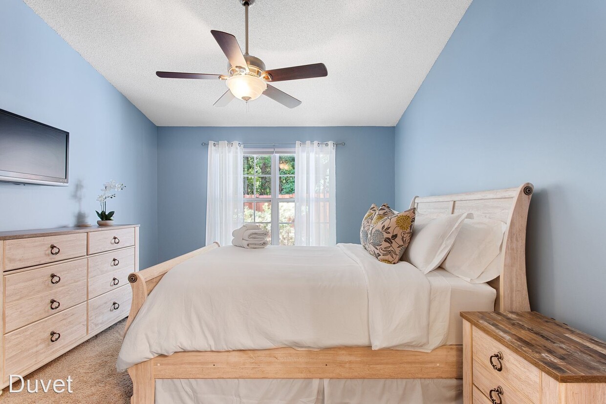 Primary Photo - 2 br, 2 bath House - 1361 Pinnacle Lane