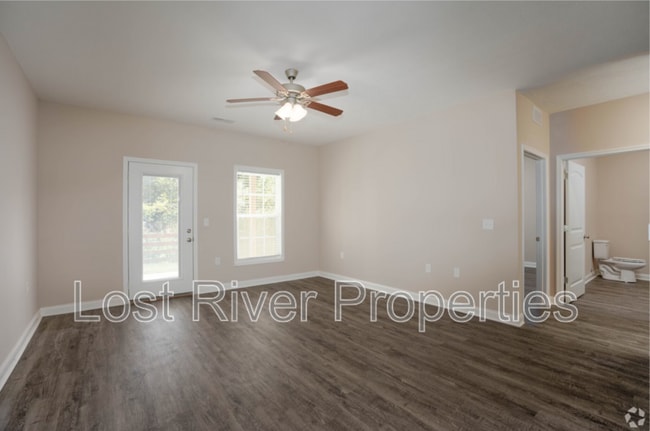 Building Photo - 4496 Wilford Ln