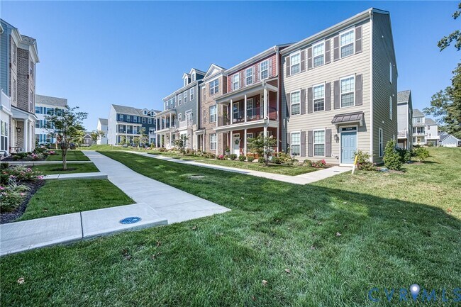 Foto del edificio - 13832 Randolph Pond Ln