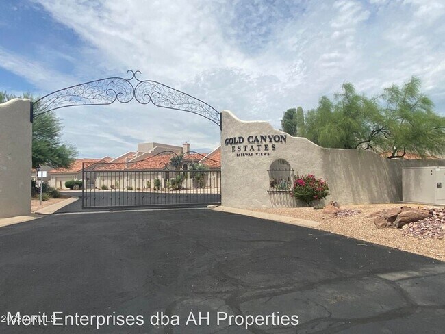 Foto del edificio - 2 br, 2 bath House - 8763 E GREENVIEW DR