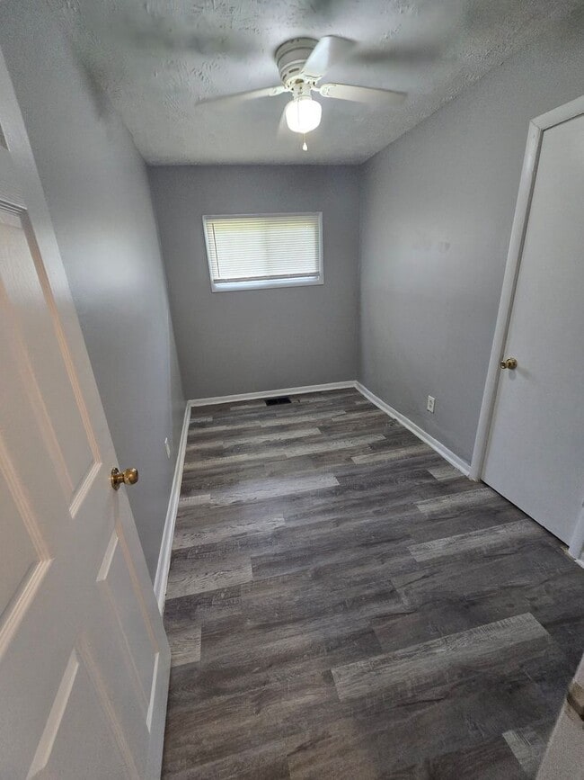 Building Photo - 782-784 DERRER ROAD