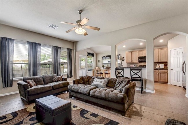 Foto del edificio - 7005 Cromarty Ln