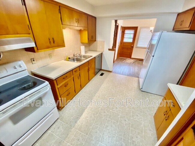 Foto del edificio - 2167 E Powell Ave