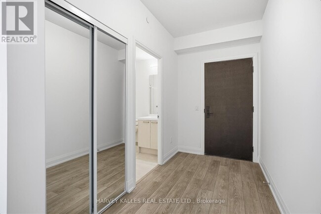 Building Photo - 20 Soudan Ave