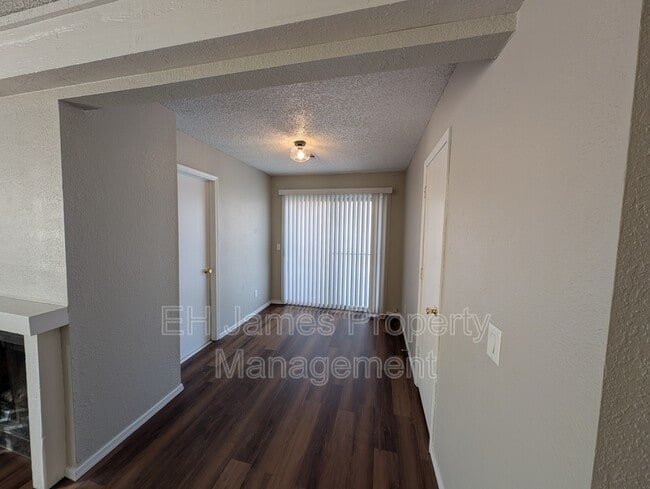 Foto del edificio - 11031 E 14th Ct