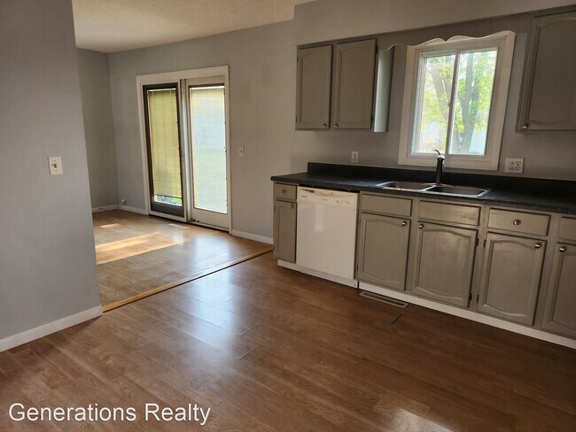 Building Photo - 3 br, 2 bath House - 1101 Underwood S. Drive