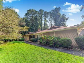 Building Photo - 2026 N Cove Ct
