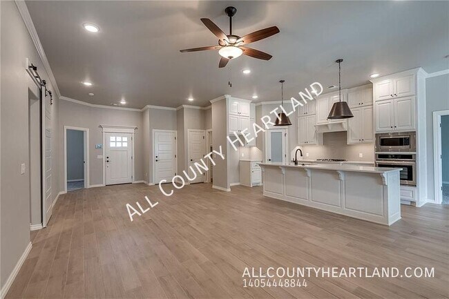 Foto del edificio - 7924 Mimosa Dr