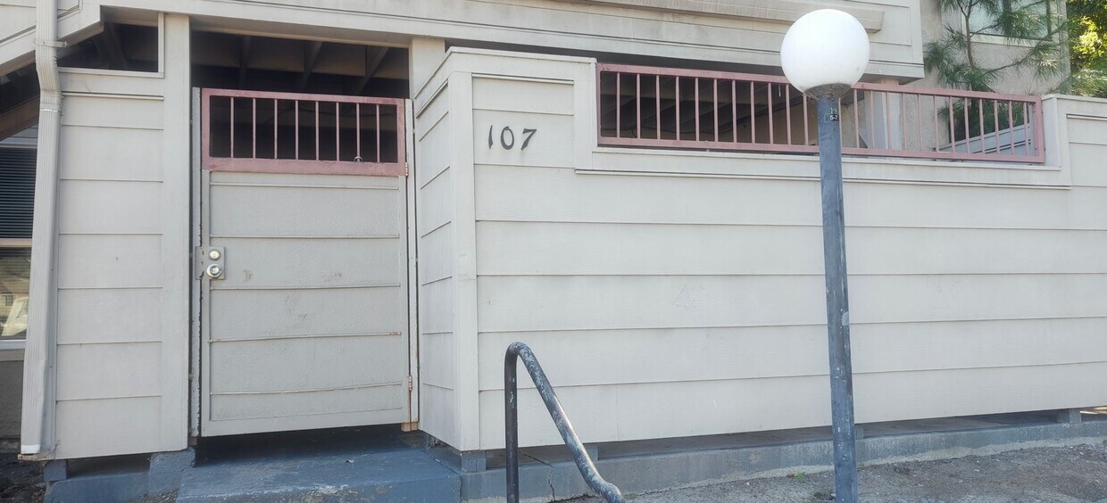Foto principal - Bay Point, Excellent Location with 2 Bed 2...