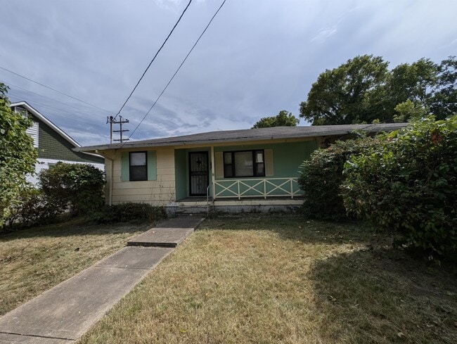 Building Photo - 210 Columbian Ave