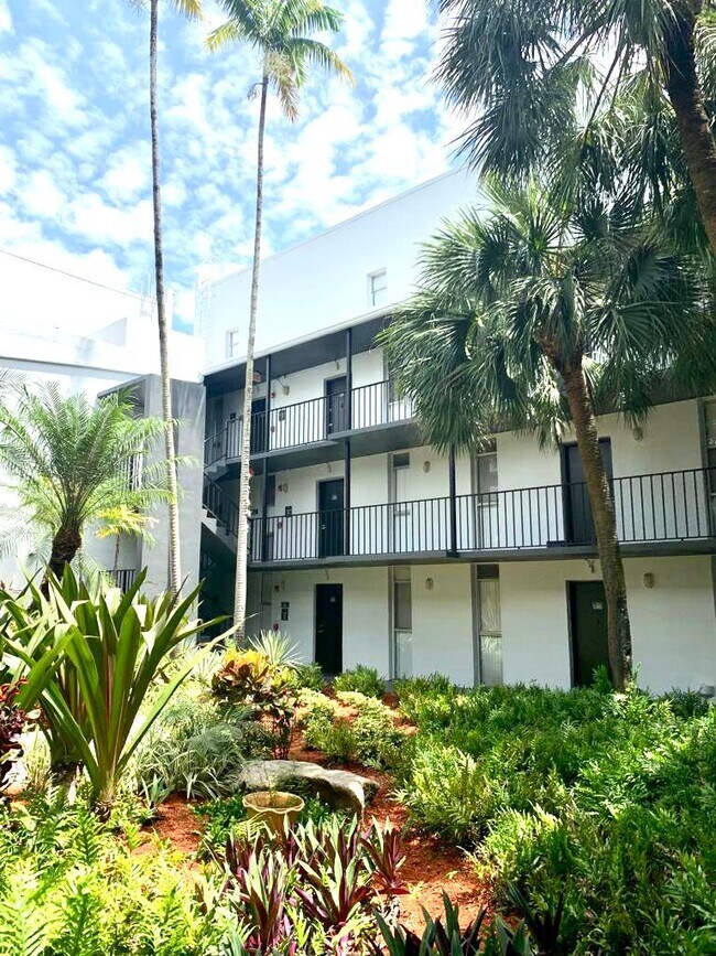 Foto del edificio - The Palms At Forest Hills - 2930 Forest Hi...