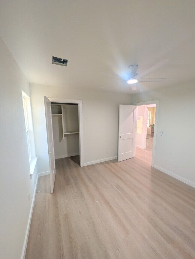 Foto del edificio - 202 N Ora St