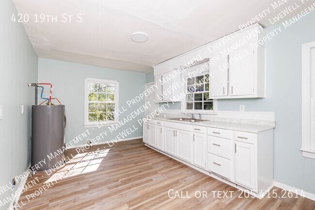 Foto del edificio - 420 19th St S